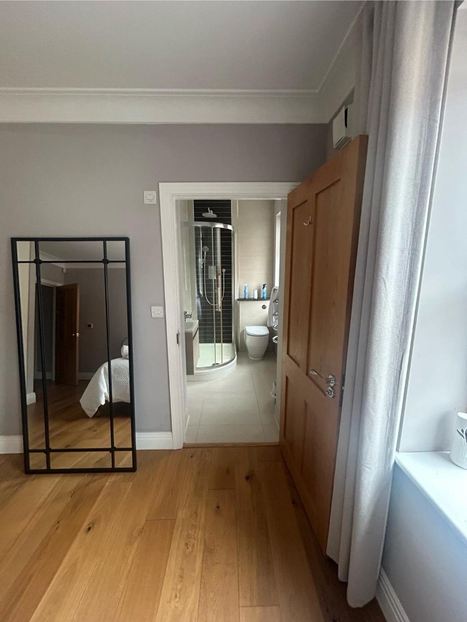 Royal Windsor Super King Ensuite - Free Parking Kültér fotó